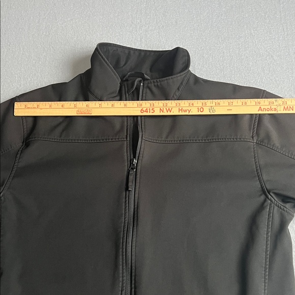 Men's Black Performance Jacket - Picture 8 of 15